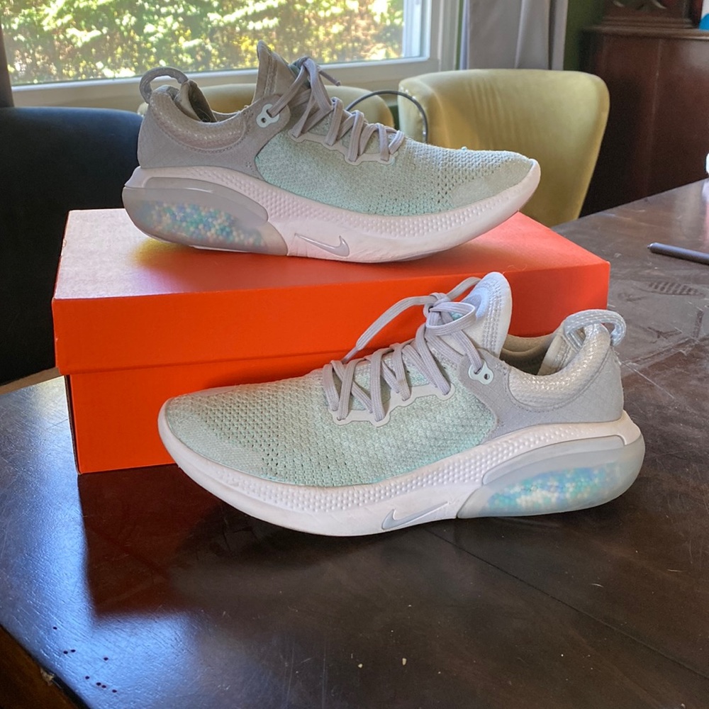 Nike joyride tennis shoes